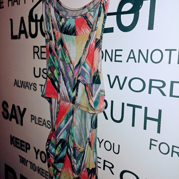 Tank top. - Picture 2 of 3